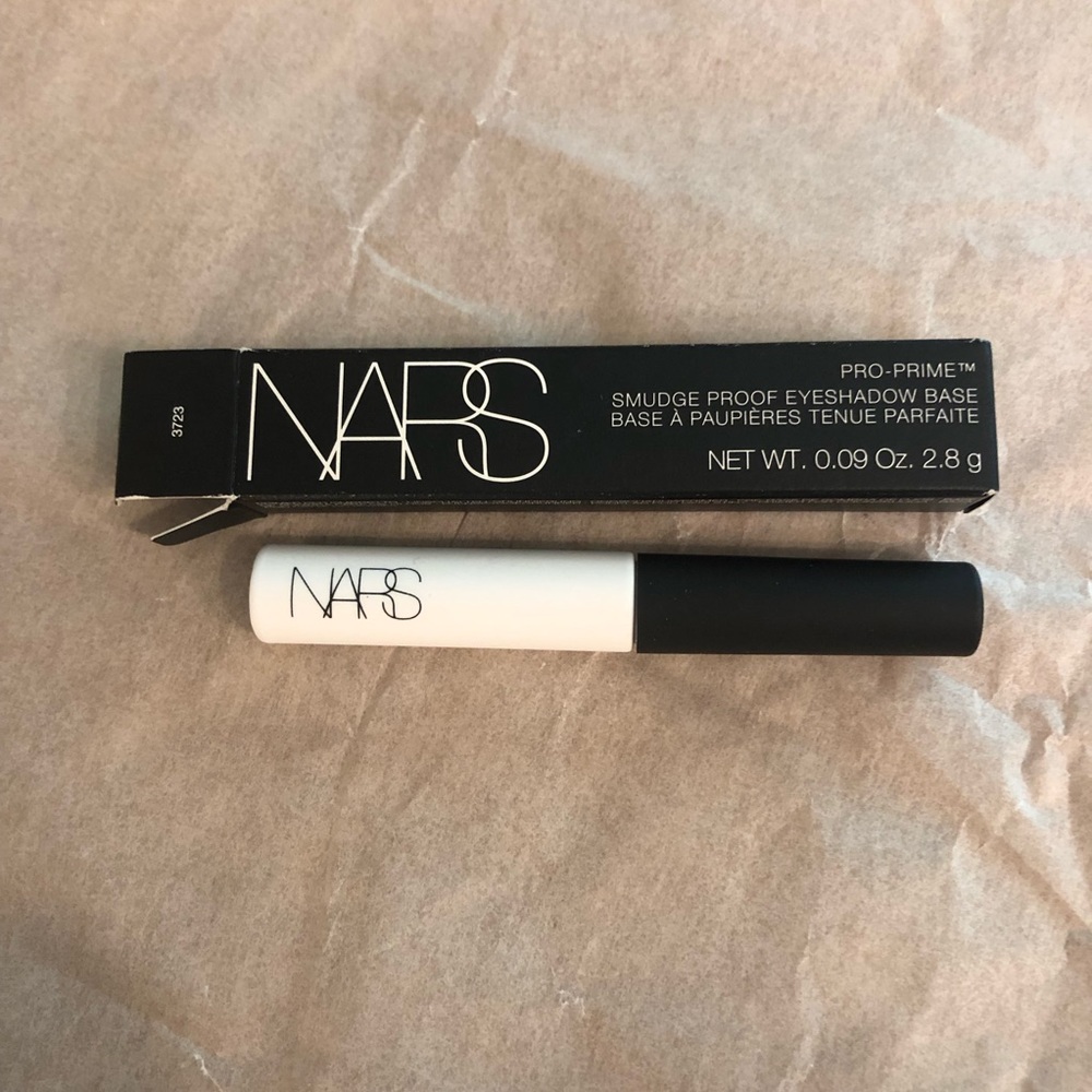 NARS smudge proof eyeshadow base sample